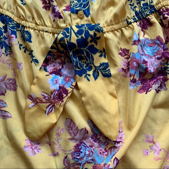 Off Shoulder Puff Peasant Urban Heritage Dress - Picture 2 of 4